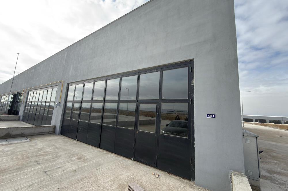 TOKİ AKSARAY SANAYİ SİTESİNDE ASMA KATA UYGUN KÖŞE 200M2 DÜKKAN