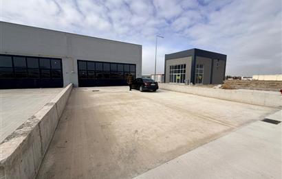 TOKİ AKSARAY SANAYİ SİTESİNDE ASMA KATA UYGUN KÖŞE 200M2 DÜKKAN