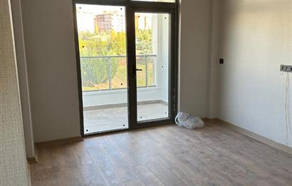 SİTE İÇERİSİNDE 1+1 KİRALIK KATTA DAİRE