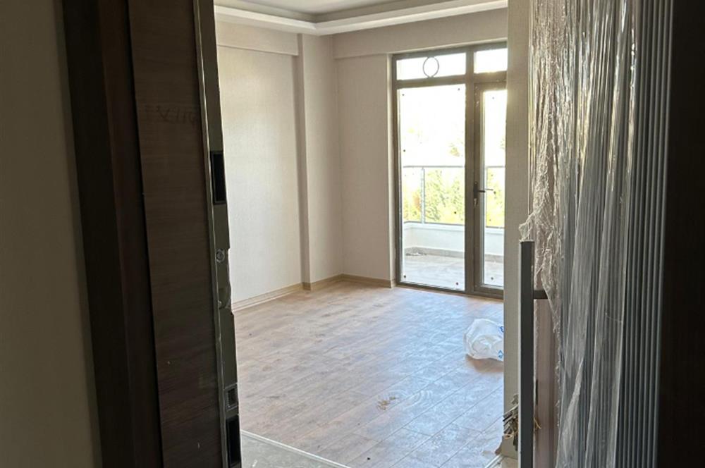 SİTE İÇERİSİNDE 1+1 KİRALIK KATTA DAİRE