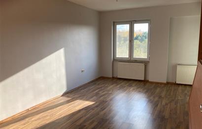 CENTURY21 Kemerburgaz Vadi Evleri Kiralık 3+1 Dubleks Villa