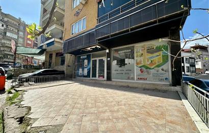 Lozan Caddesi'nde Cadde Üstü Satılık 250,00 m² Depolu İş Yeri..