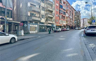 Lozan Caddesi'nde Cadde Üstü Satılık 250,00 m² Depolu İş Yeri..