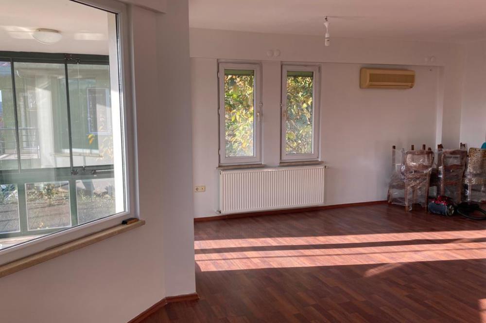 CENTURY21 Kemerburgaz Vadi Evleri Kiralık 3+1 Dubleks Villa