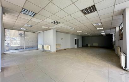 Lozan Caddesi'nde Cadde Üstü Satılık 250,00 m² Depolu İş Yeri..