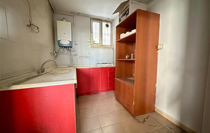 Lozan Caddesi'nde Cadde Üstü Satılık 250,00 m² Depolu İş Yeri..