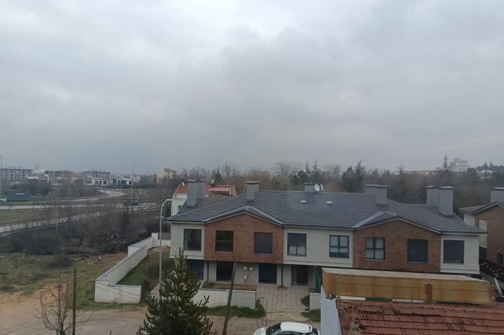 CENTURY 21 VİZYON'DAN BATIKENT'TE MANZARALI 2+0 KİRALIK DAİRE