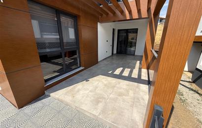 GÖLBAŞI HACILARDA 18 AİLE KONSEPTLİ TRİPLEKS 7+1 MOGAN MANZARALI