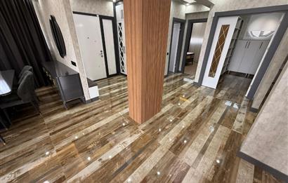 GÖLBAŞI HACILARDA 18 AİLE KONSEPTLİ TRİPLEKS 7+1 MOGAN MANZARALI