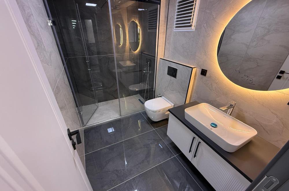 GÖLBAŞI HACILARDA 18 AİLE KONSEPTLİ TRİPLEKS 7+1 MOGAN MANZARALI