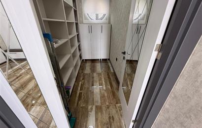 GÖLBAŞI HACILARDA 18 AİLE KONSEPTLİ TRİPLEKS 7+1 MOGAN MANZARALI