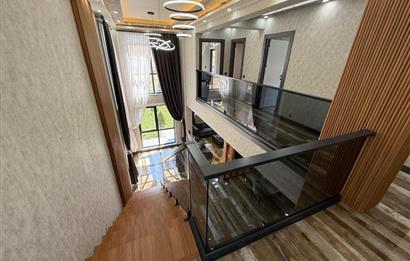 GÖLBAŞI HACILARDA 18 AİLE KONSEPTLİ TRİPLEKS 7+1 MOGAN MANZARALI