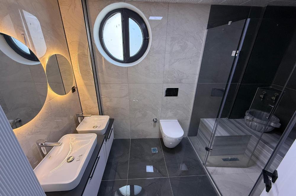 GÖLBAŞI HACILARDA 18 AİLE KONSEPTLİ TRİPLEKS 7+1 MOGAN MANZARALI