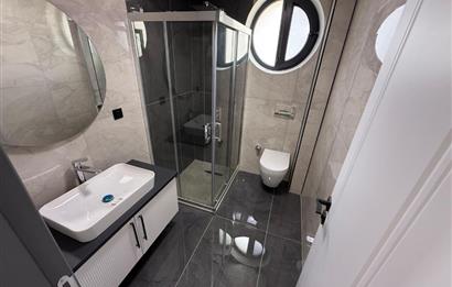 GÖLBAŞI HACILARDA 18 AİLE KONSEPTLİ TRİPLEKS 7+1 MOGAN MANZARALI