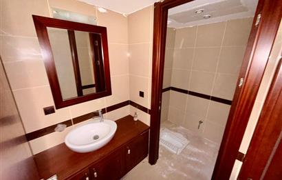 341 ETAP TERAS EVLERDE 3+1 GENİŞ KULLANIMLI BOŞ 250M2 BAHÇELİ