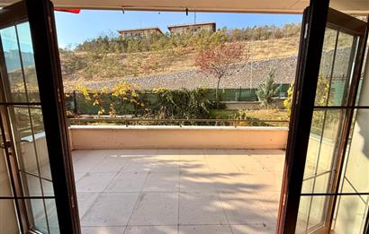 341 ETAP TERAS EVLERDE 3+1 GENİŞ KULLANIMLI BOŞ 250M2 BAHÇELİ