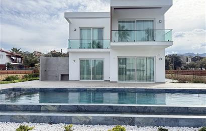 KKTC ESENTEPE ÇATALKÖY ALAGADİ SIFIR FUL EŞYALI HAVUZLU VİLLA