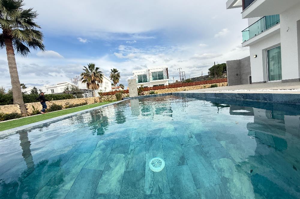 KKTC ESENTEPE ÇATALKÖY ALAGADİ SIFIR FUL EŞYALI HAVUZLU VİLLA