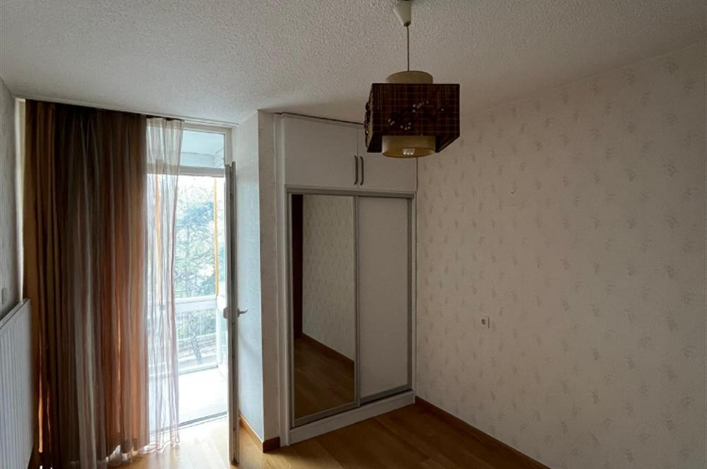 ANKARA,ÇANKAYA İŞ BANKASI BLOKLARINDA 3+1 KİRALIK DAİRE