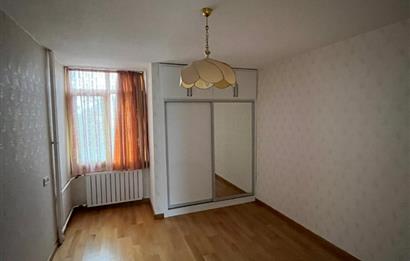 ANKARA,ÇANKAYA İŞ BANKASI BLOKLARINDA 3+1 KİRALIK DAİRE