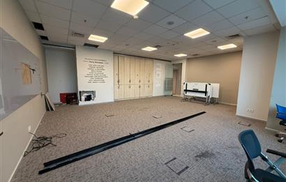 Maslak Kiralık Ofis 500m2 Polaris Plaza