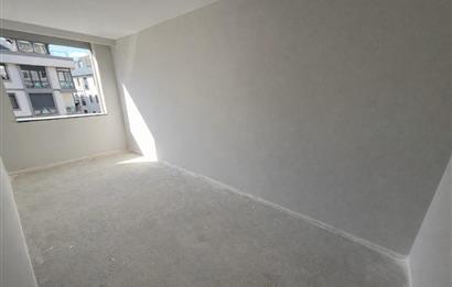 KÜÇÜKYALI'DA 0 BİNADA ÖN CEPHE ARA KAT 3+1