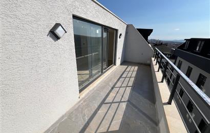 BOSTANCI GÖSTERİ MERKEZİNE YAKIN ALTINTEPEDE LÜKS 3+1 DUBLEKS