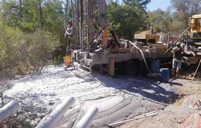 Bodrum Mumcular satılık zeytinlik (elektrik,su kuyusu,yol mevcut)