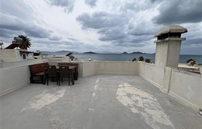 Bodrum Turgutreis'de Denize Sıfır Havuzlu Sitede Kiralık 2+1 Dubleks Daire