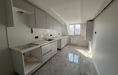 BOSTANCI GÖSTERİ MERKEZİNE YAKIN ALTINTEPEDE LÜKS 3+1 DUBLEKS