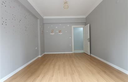 CENTURY 21'DEN ŞAHİNCİLİ MAHALLESİNDE GENİŞ VE FERAH 2+1 SATILIK DAİRE