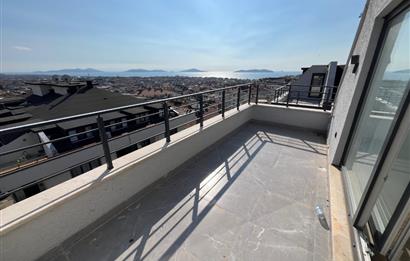 ALTINTEPENİN MERKEZİNDE DENİZ VE ADALAR MANZARALI 5+2 DUBLEKS