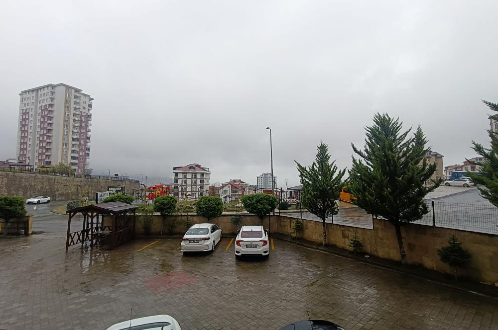 CENTURY 21'DEN ŞAHİNCİLİ MAHALLESİNDE GENİŞ VE FERAH 2+1 SATILIK DAİRE