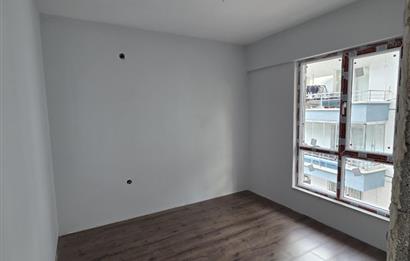 HUZUR MAHALLESİ MERKEZİ KONUMDA SATILIK MODERN 1+1 DAİRE