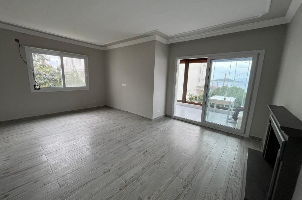 Bodrum Turgutreis'de Denize Sıfır Havuzlu Sitede Kiralık 2+1 Dubleks Daire