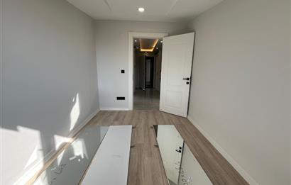 ALTINTEPENİN MERKEZİNDE DENİZ VE ADALAR MANZARALI 5+2 DUBLEKS