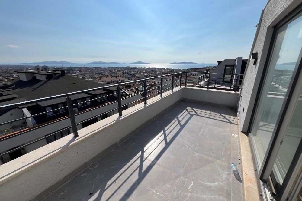 ALTINTEPENİN MERKEZİNDE DENİZ VE ADALAR MANZARALI 5+2 DUBLEKS