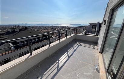 ALTINTEPENİN MERKEZİNDE DENİZ VE ADALAR MANZARALI 5+2 DUBLEKS