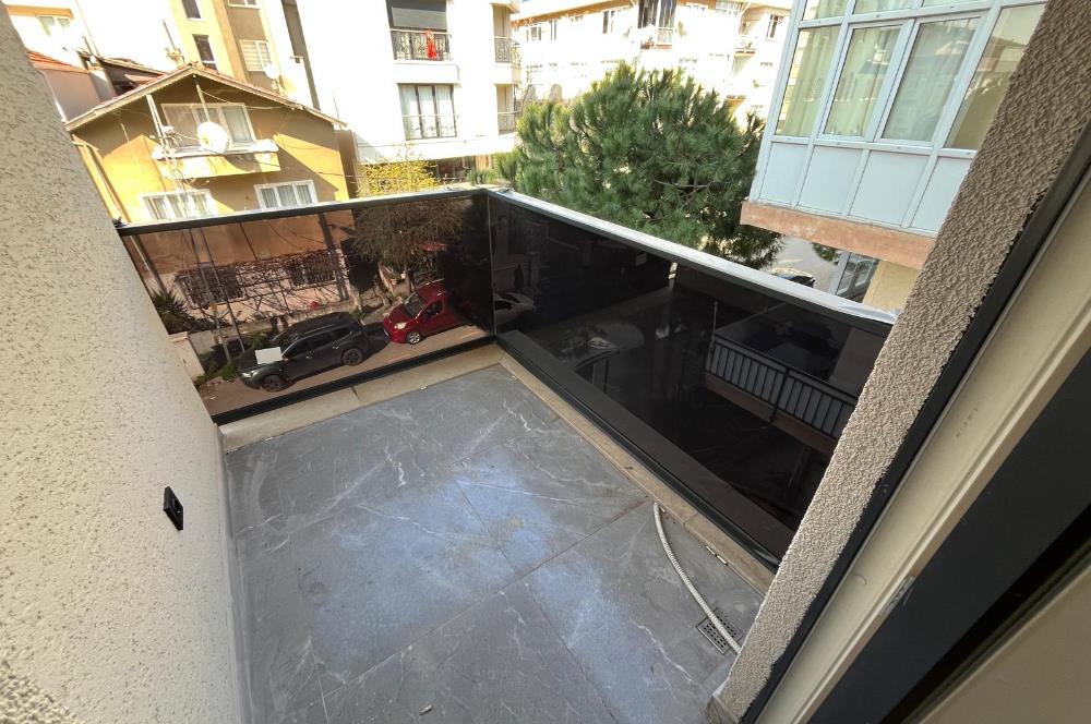 ALTINTEPE'DE 0 BİNADA EBEVEYN BANYOLU ÖN CEPHE KÖŞE 3+1