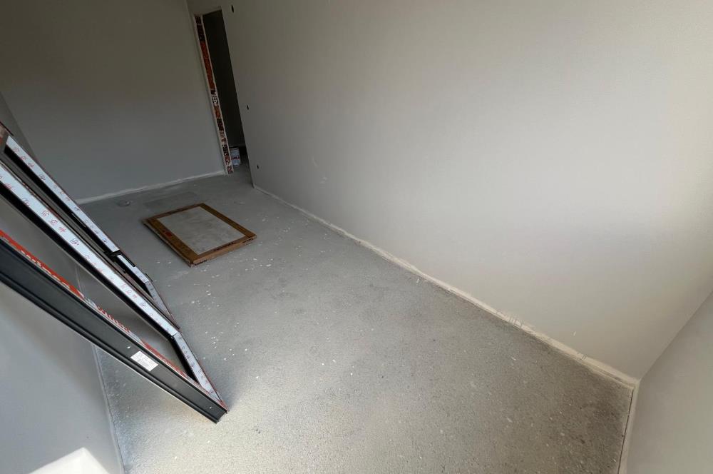 KÜÇÜKYALI'DA 0 BİNADA ÖN CEPHE ARA KAT 3+1