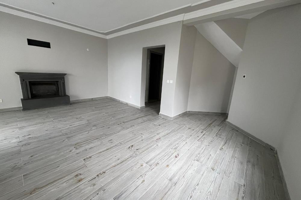 Bodrum Turgutreis'de Denize Sıfır Havuzlu Sitede Kiralık 2+1 Dubleks Daire