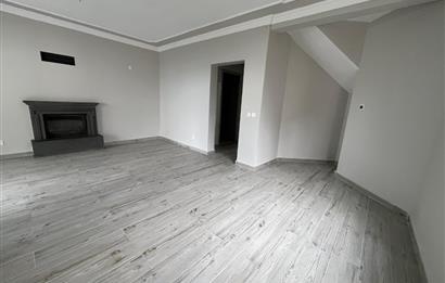 Bodrum Turgutreis'de Denize Sıfır Havuzlu Sitede Kiralık 2+1 Dubleks Daire