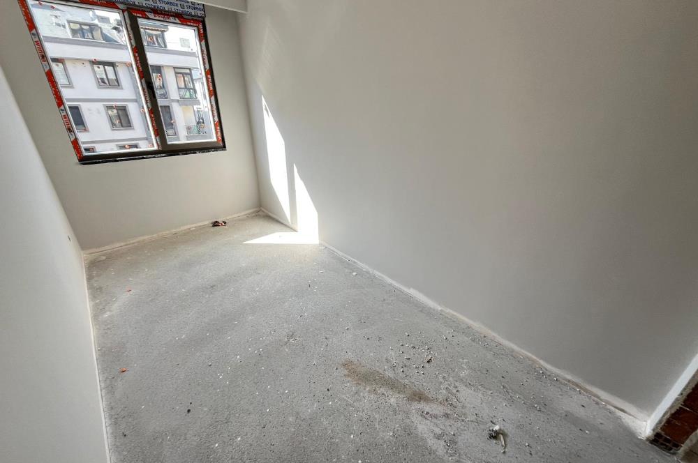 KÜÇÜKYALI'DA 0 BİNADA ÖN CEPHE ARA KAT 3+1