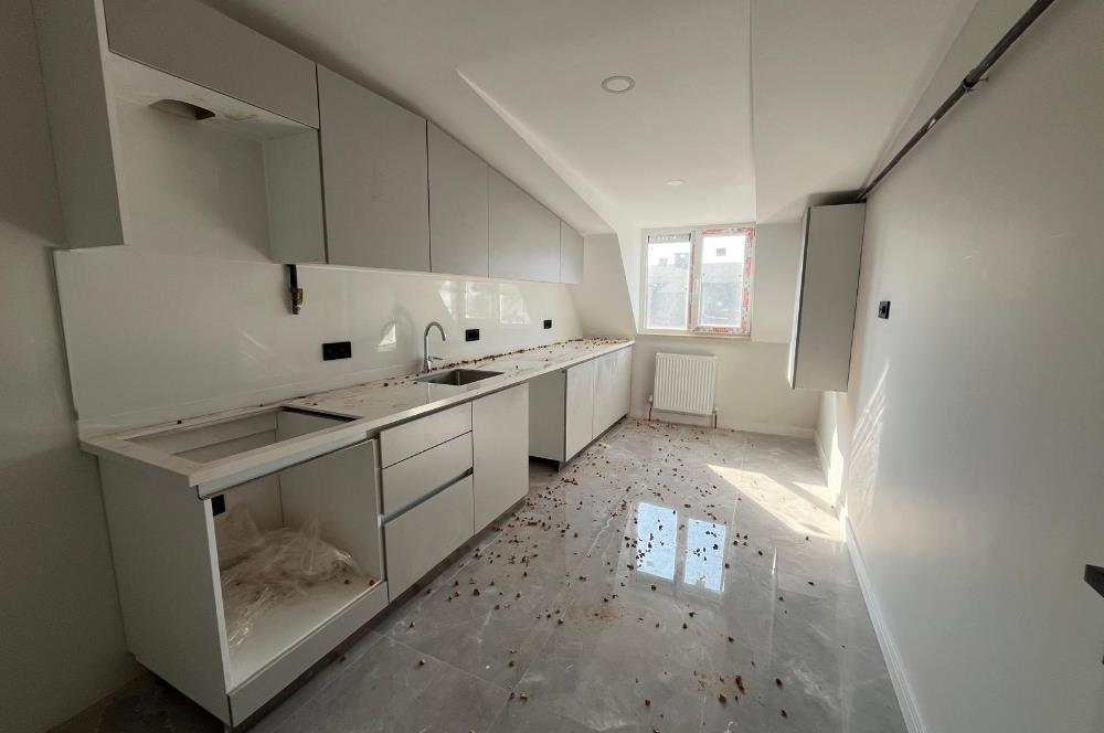 BOSTANCI GÖSTERİ MERKEZİNE YAKIN ALTINTEPEDE LÜKS 3+1 DUBLEKS