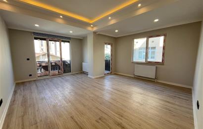 ALTINTEPE'DE 0 BİNADA EBEVEYN BANYOLU ÖN CEPHE KÖŞE 3+1