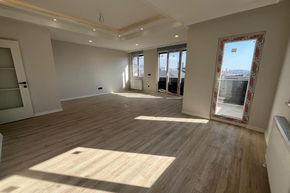 ALTINTEPENİN MERKEZİNDE DENİZ VE ADALAR MANZARALI 5+2 DUBLEKS