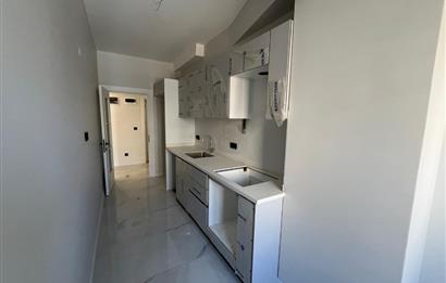 ALTINTEPE'DE 0 BİNADA EBEVEYN BANYOLU ÖN CEPHE KÖŞE 3+1