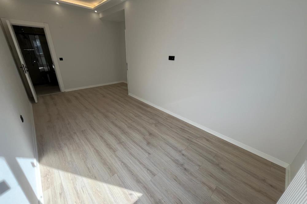 ALTINTEPENİN MERKEZİNDE DENİZ VE ADALAR MANZARALI 5+2 DUBLEKS