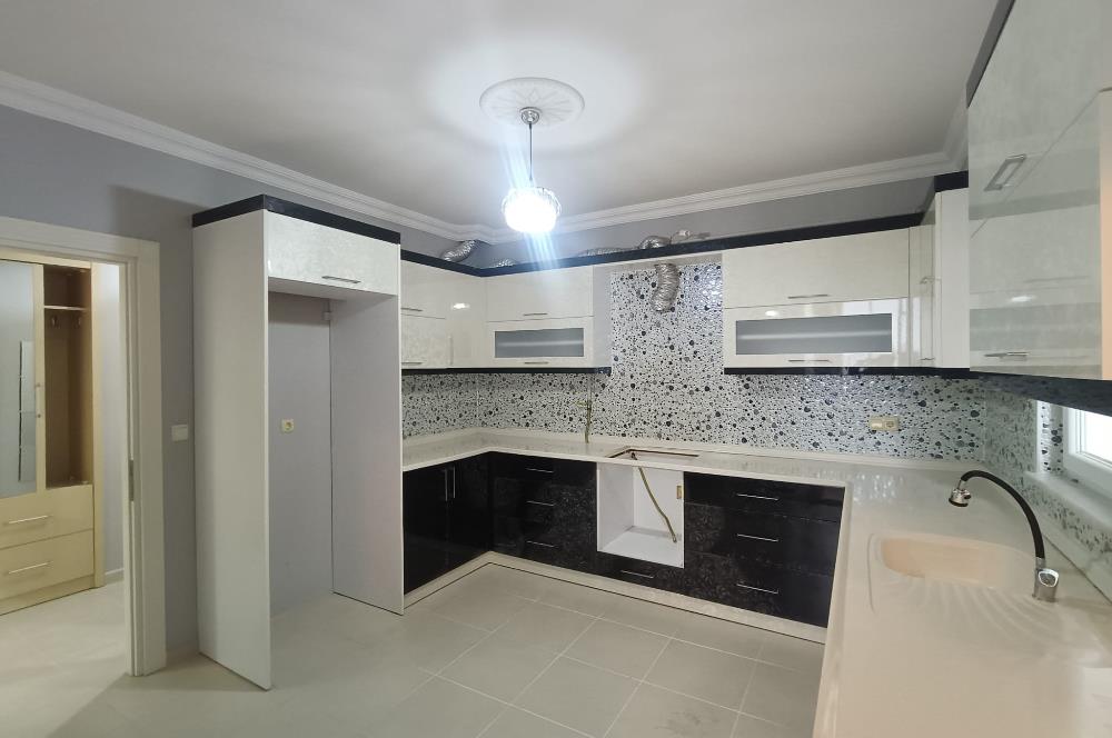 CENTURY 21'DEN ŞAHİNCİLİ MAHALLESİNDE GENİŞ VE FERAH 2+1 SATILIK DAİRE