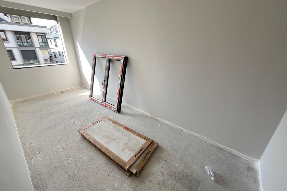 KÜÇÜKYALI'DA 0 BİNADA ÖN CEPHE ARA KAT 3+1